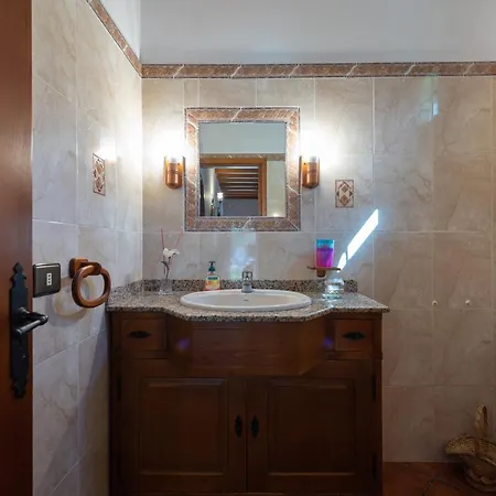 The Corner Of Dreams - Pool - Parking - Rural