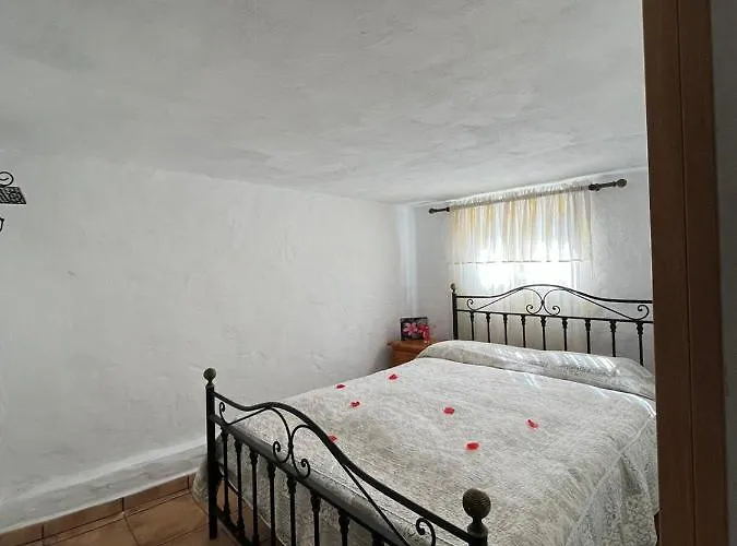 The Corner Of Dreams - Pool - Parking - Rural Tenteniguada